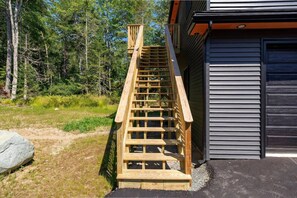 Property grounds - 1 BR Peaceful Loft in Ellsworth! [Sable Loft] (Ellsworth)