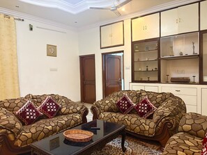 Interior - 3-bedroom apartment in charming Jaipur with cool AC comfort (Jaipur)
