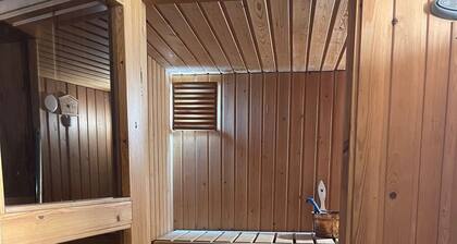 Cosy 4 bir R+sauna near traffic, grocery, airport