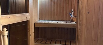 Cosy 4 bir R+sauna near traffic, grocery, airport
