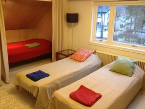 Room - Cosy 4 bir R+sauna near traffic, grocery, airport (Vantaa)