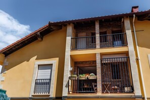 Exterior - Casa Miranda in Comillas: Family-Friendly Apartment Near the Beach (Ruilobuca)