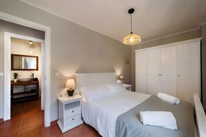 Room - Casa Miranda in Comillas: Family-Friendly Apartment Near the Beach (Ruilobuca)