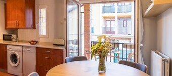 Casa Miranda in Comillas: Family-Friendly Apartment Near the Beach