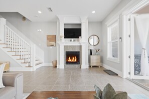 Interior - 3BR, 3BA, Villa steps from sand with private beach access, beach gear & pool! 🌴 (Miramar Beach)