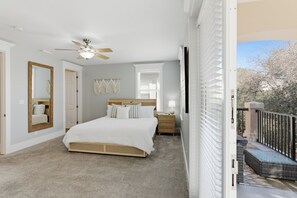 4 bedrooms, desk, iron/ironing board, travel cot - 3BR, 3BA, Villa steps from sand with private beach access, beach gear & pool! 🌴 (Miramar Beach)