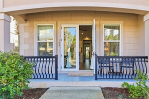 Exterior detail - 3BR, 3BA, Villa steps from sand with private beach access, beach gear & pool! 🌴 (Miramar Beach)