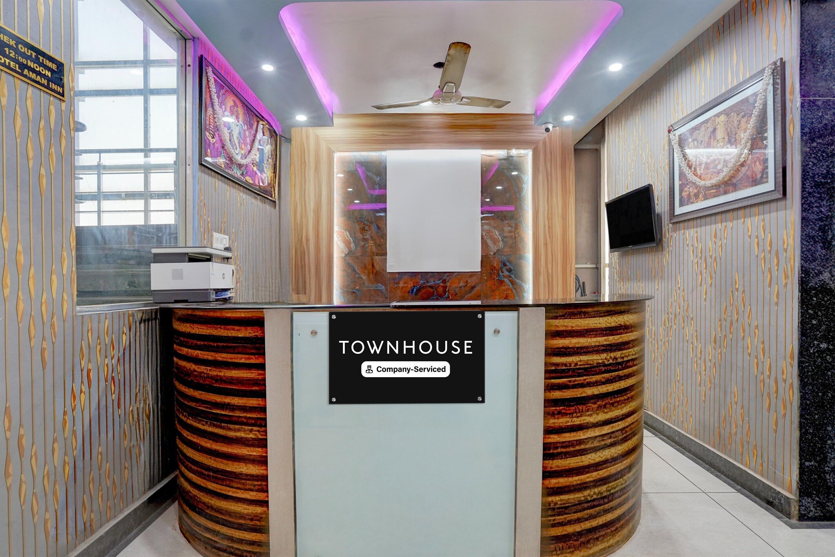 House | Reception