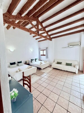 1 bedroom, Internet, bed sheets