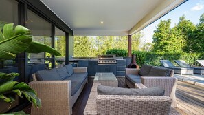 Terrace/patio - Bideawee | Coastal Luxe on Clarke with Pool and Spa (Mount Martha)
