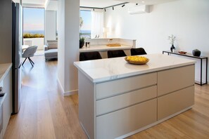 Dining - L RESIDENCES & Suites (Larnaca)