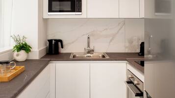 Lägenhet Comfort - 1 sovrum - utsikt mot staden | Eget kök