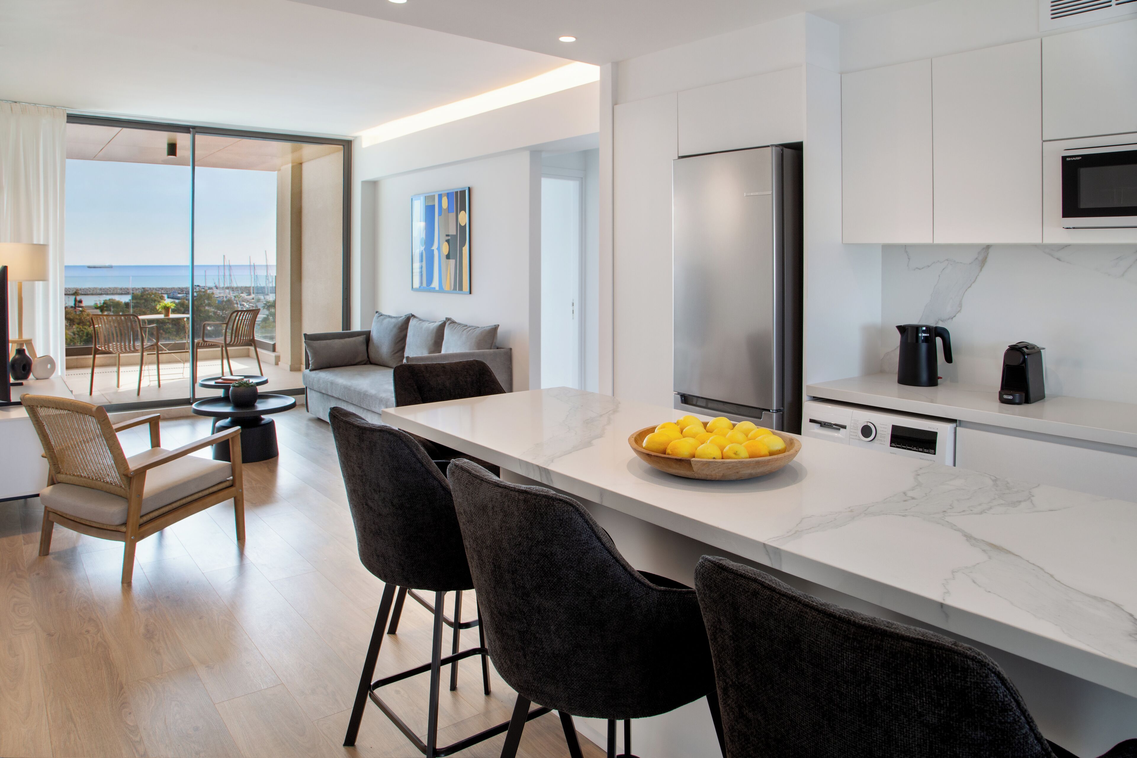 Superior Apartment, 2 Bedrooms, Balcony, Sea View | Living area