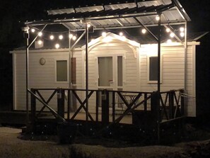 Exterior - PARAÍSO NO LAGO (Paradis sur le lac - Paradise on the Lake) (São Bartolomeu de Messines)