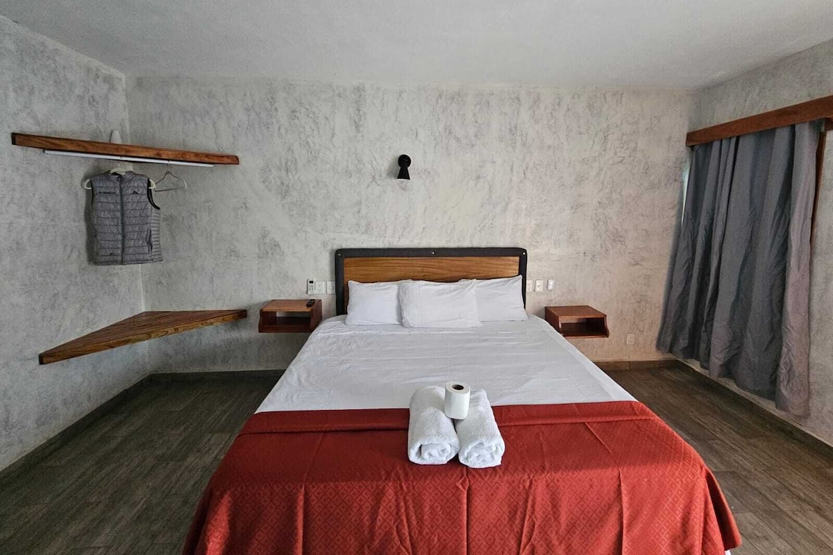 經典雙人房, 1 張特大雙人床