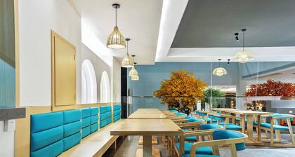 12C Baiyujing Hot Spring Resort Furong