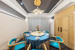 Dining - 12C Baiyujing Hot Spring Resort Furong (Xiangxi)