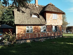Exterior - Historic holiday idyll close to the water (Faaborg)