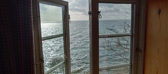 Historic holiday idyll close to the water
