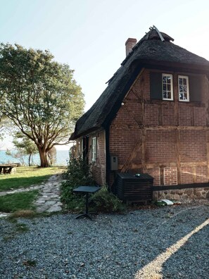 Exterior - Historic holiday idyll close to the water (Faaborg)