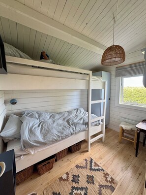 3 bedrooms, free WiFi - Holiday home with views of the Little Belt (Haderslev)