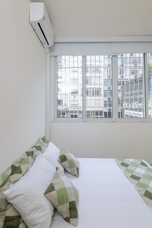 Room - Vrbo Property (Rio de Janeiro)