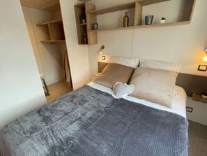 Room - Spacious mobile home with terrace - 4 guests (Grayan-et-l'Hôpital)