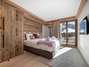 4 bedrooms, free WiFi, bed sheets - Spacious 158 m² duplex, 5 bedrooms, near center, parking (Val-d'Isère)