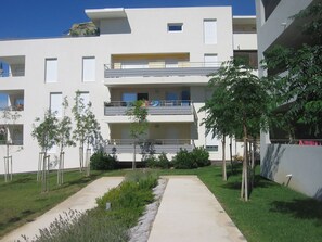 Exterior - Spacious 2BR with AC and Terrace in Sète (Sète)