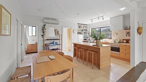 Fridge, microwave, oven, coffee/tea maker - Walkerville Drift - Walkerville North (Walkerville North)