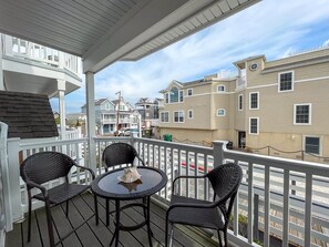 Property grounds - Harbor Front Condo. Minutes to downtown. (Cape May)