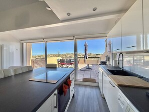 Fridge, microwave, oven, cookware/dishes/utensils - CAP D'AGDE - Plage de la Roquille // Réf 0406 (CAP D AGDE)