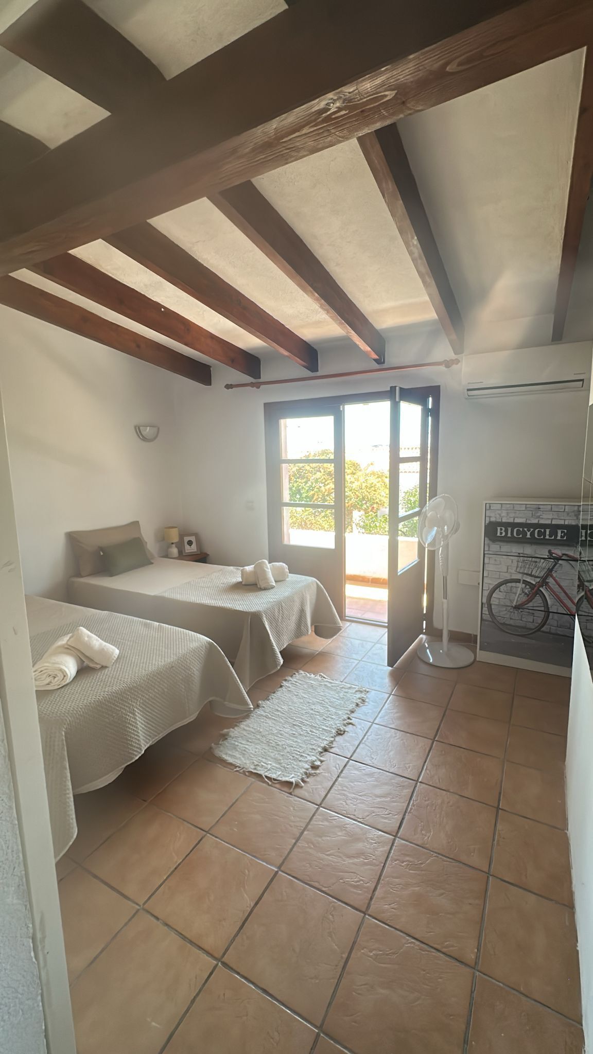 2 bedrooms, free WiFi, bed sheets, wheelchair access