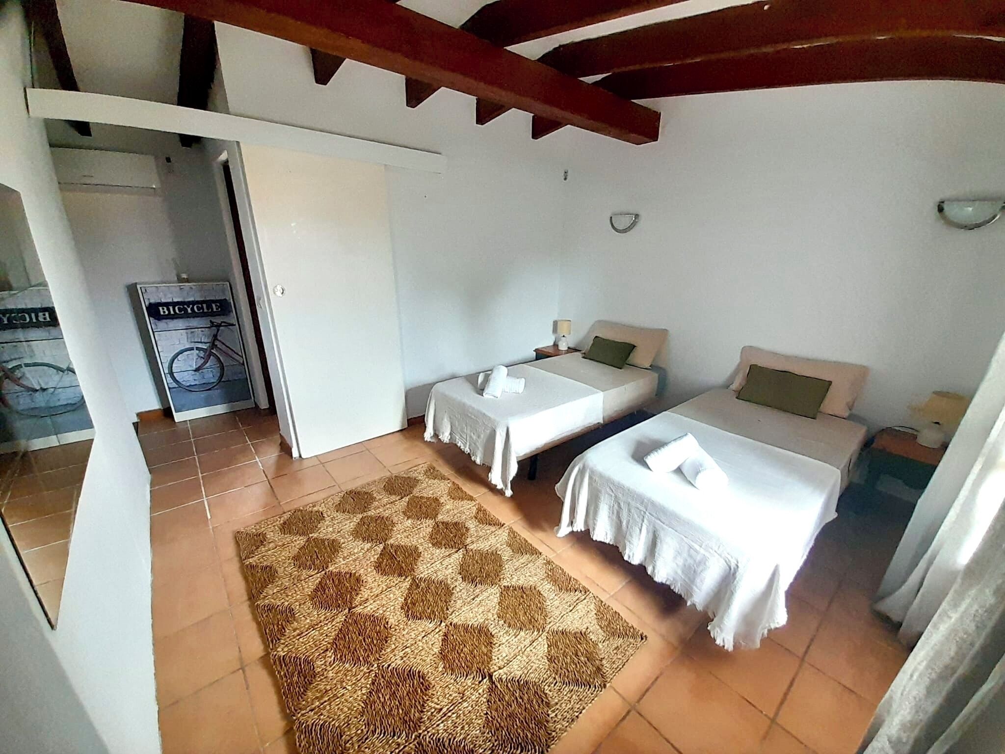 2 bedrooms, free WiFi, bed sheets, wheelchair access