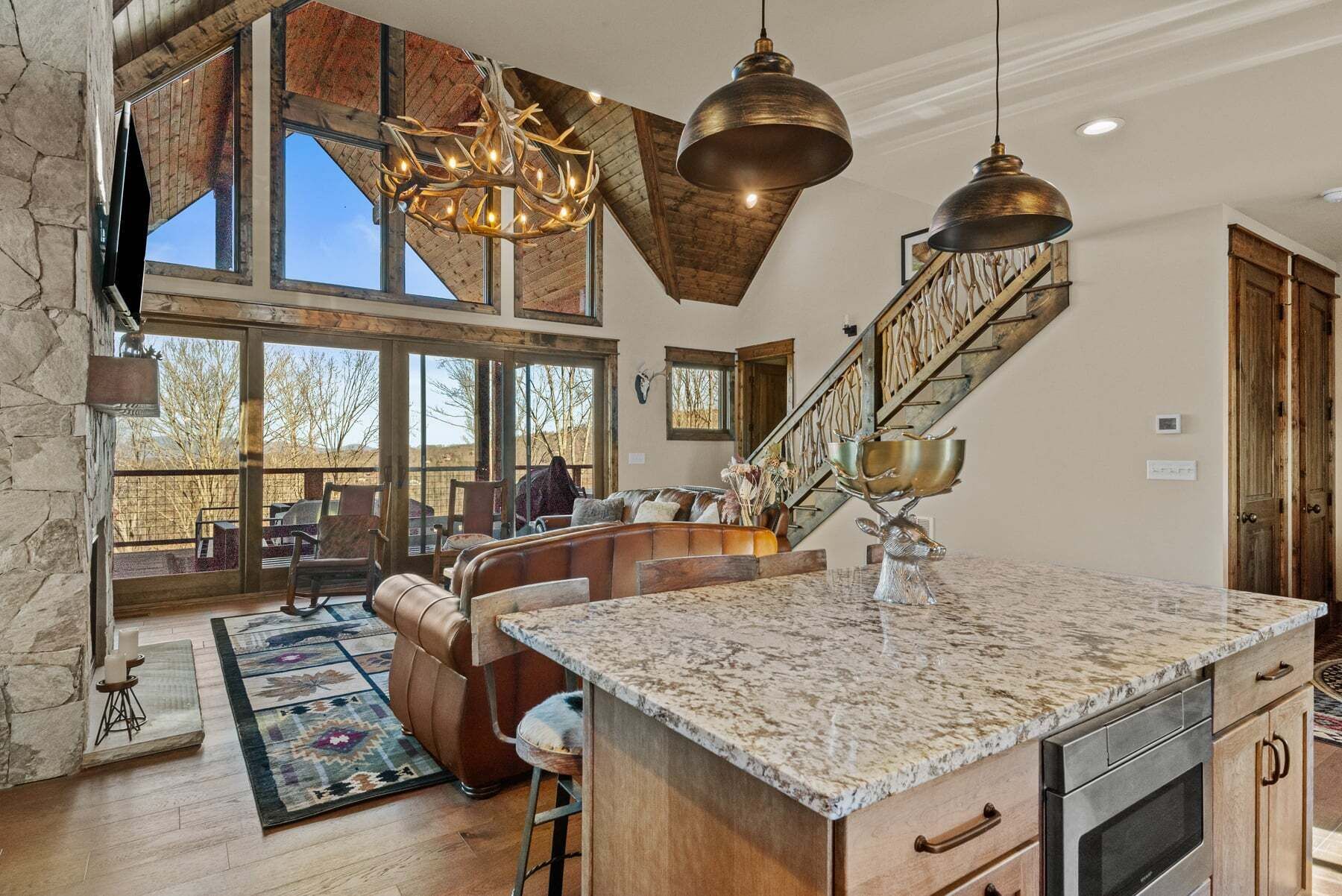 Safe Haven At Eagles Nest - Views, Hot Tub, Firepit, Fireplace, Game Table - Beech Mountain, NC