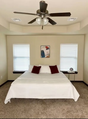 Room - Lawton Lonesome Dove 4 Bd/3 Ba Home (Lawton)