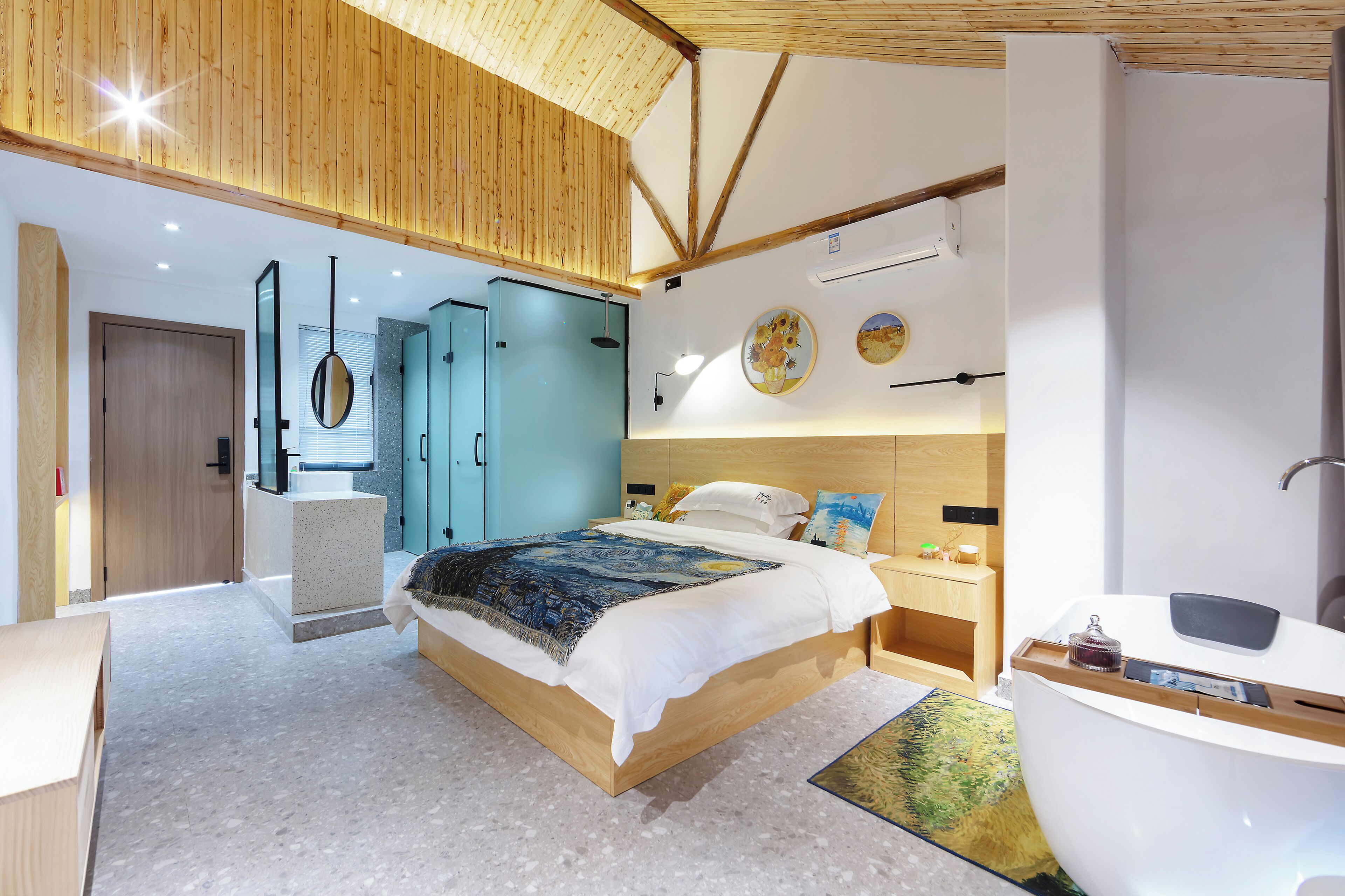 Classic-Doppelzimmer, Blick auf den Innenhof