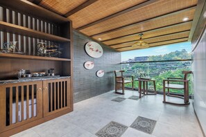 Comfort Double Room, Balcony, River View | Dining