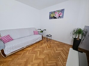 TV - Apartment 2423/199950 (Istria - Vodnjan), 4500m from the beach (Vodnjan)