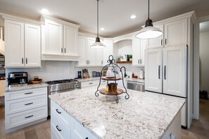 Fridge, microwave, oven, stovetop - Family Luxury Lake Michigan Cottage w/ Hot Tub (West Olive)