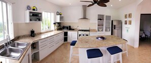 Private kitchen - Luxury 12BR Sosua Compound - 2 Pools, Jacuzzi & Private Retreat (Sosua)