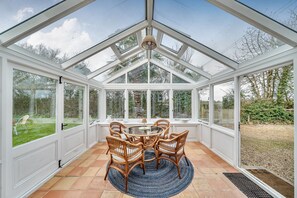 Dining - Amy's Cottage -  that sleeps 4 guests  in 3 bedrooms (Sherborne)