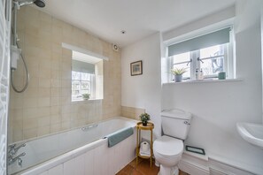 Towels - South Cottage - sleeps 4 guests  in 3 bedrooms (Sherborne)