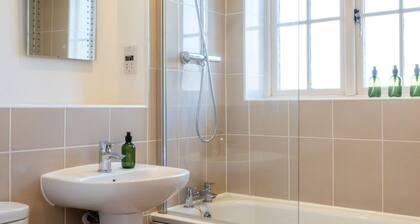 Lovely 2 Bedroom Home in Moreton-in-Marsh