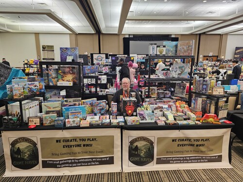 Private Game Haven! 2-bedroom, 1-bath +  Tabletop Gaming & Multimedia Party Room