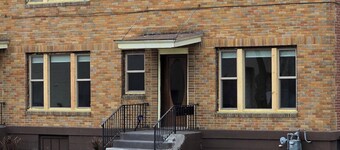 Private Game Haven! 2-bedroom, 1-bath +  Tabletop Gaming & Multimedia Party Room
