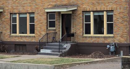 Private Game Haven! 2-bedroom, 1-bath + Tabletop Gaming & Multimedia Party Room