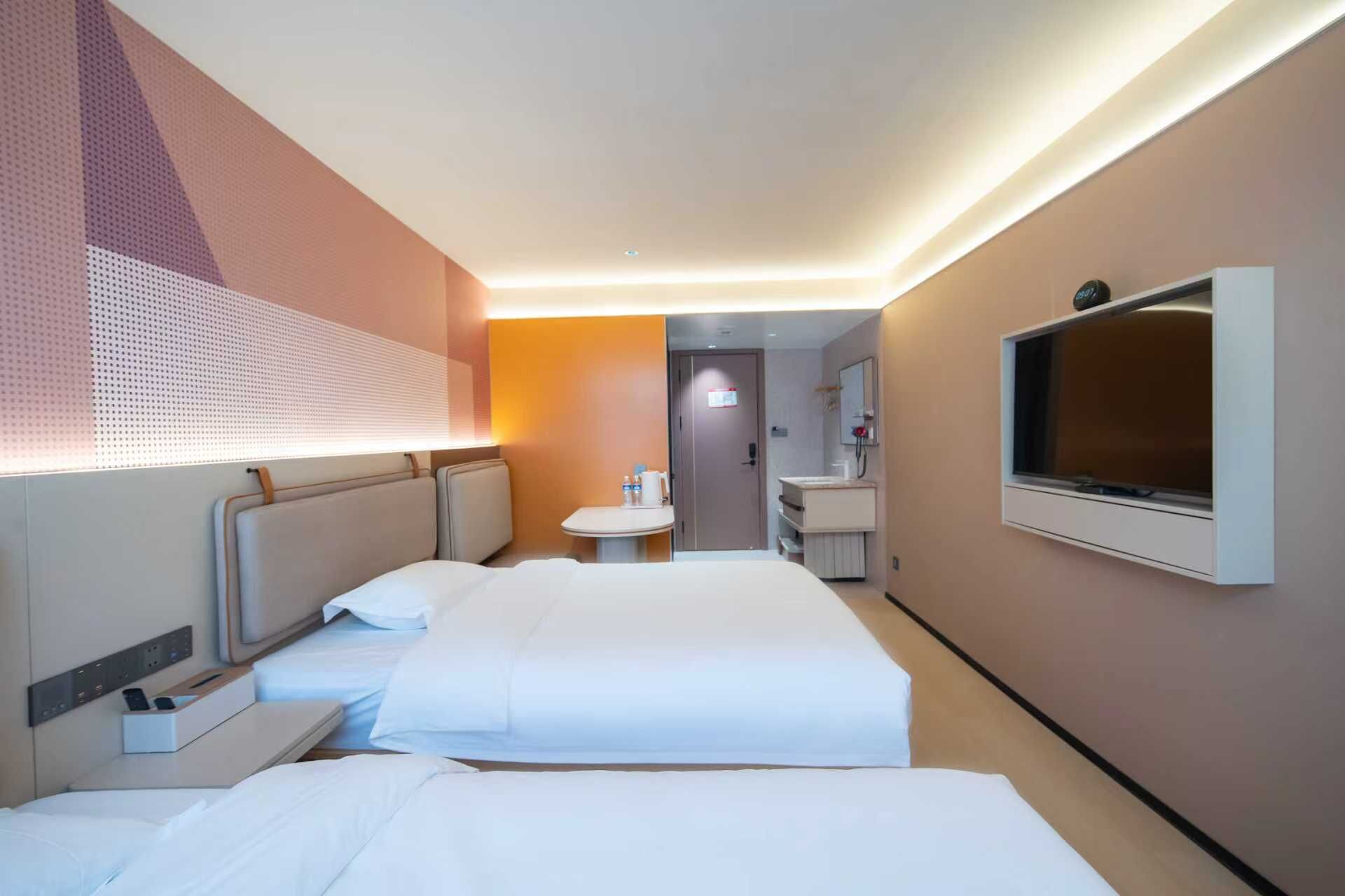 Kamar Twin Basic, pemandangan halaman | Wi-Fi gratis