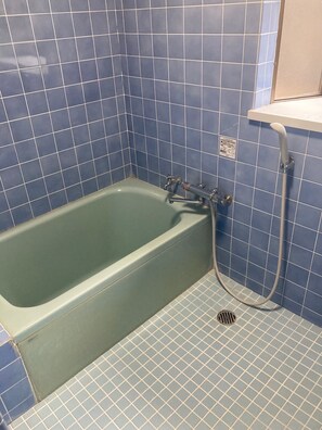 Bathroom - B&B with organic continental breakfast in quiet rural area in Japan pet welcomed (Mitoyo-shi Takase-cho Hijinaka)