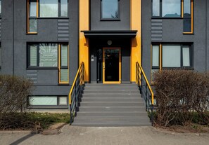 Exterior detail - Pole Mokotowskie Urban Studio (Warszawa)